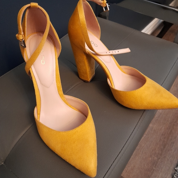 Aldo Shoes - Aldo yellow suede shoes